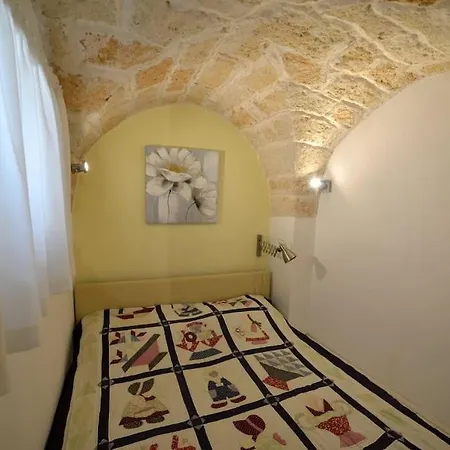 Silvia House - Vb Vacanze Apartment *